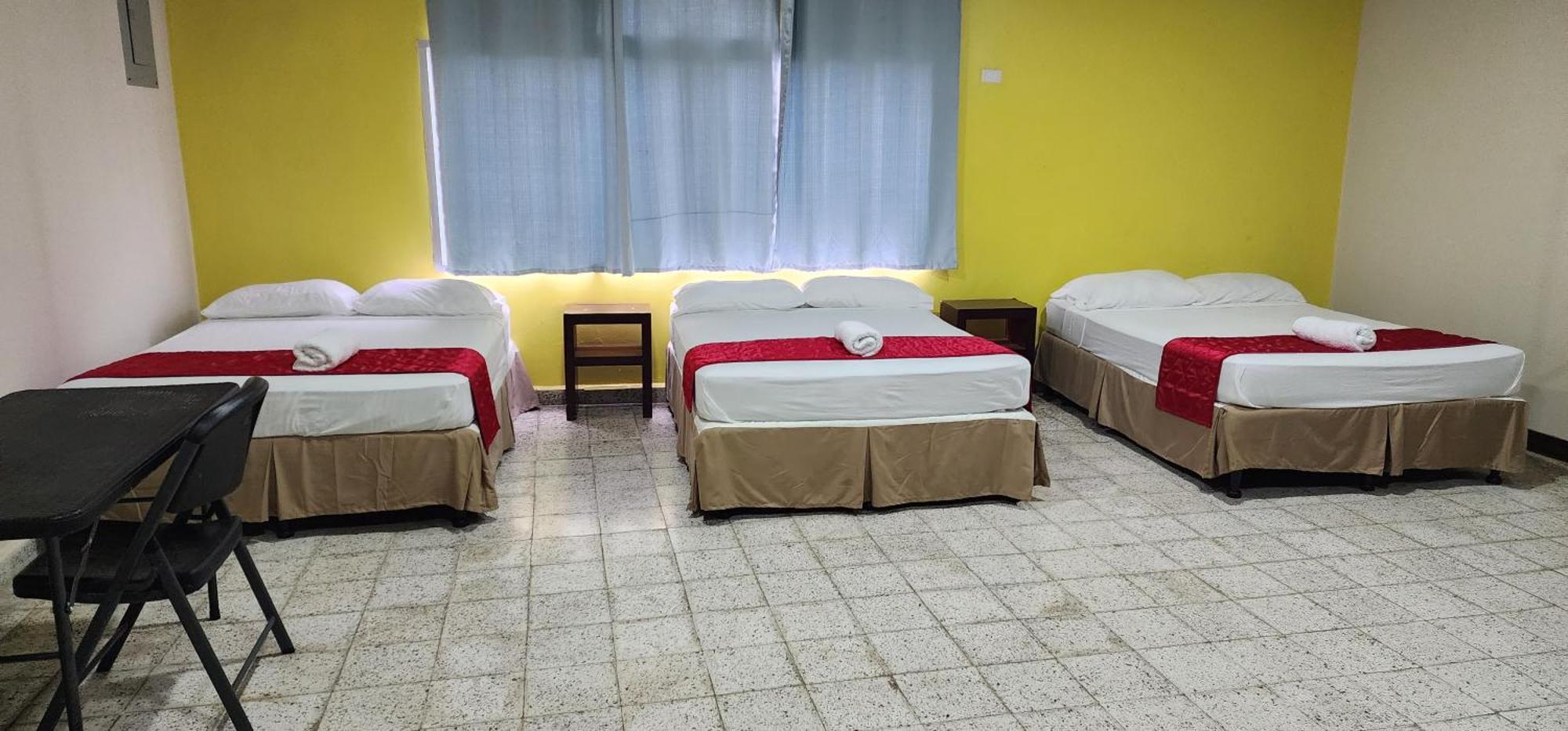 Hotel El Dorado La Ceiba Zimmer foto